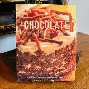 💚 COOKBOOK : CHOCOLATE “COOKING WITH THE WORLDS BEST INGREDIENT” 😋 📕 🍫